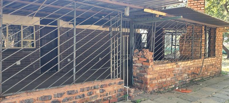 4 Bedroom Property for Sale in Andeon Gauteng