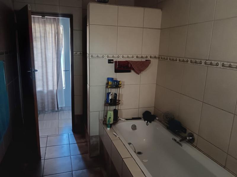 3 Bedroom Property for Sale in Andeon Gauteng