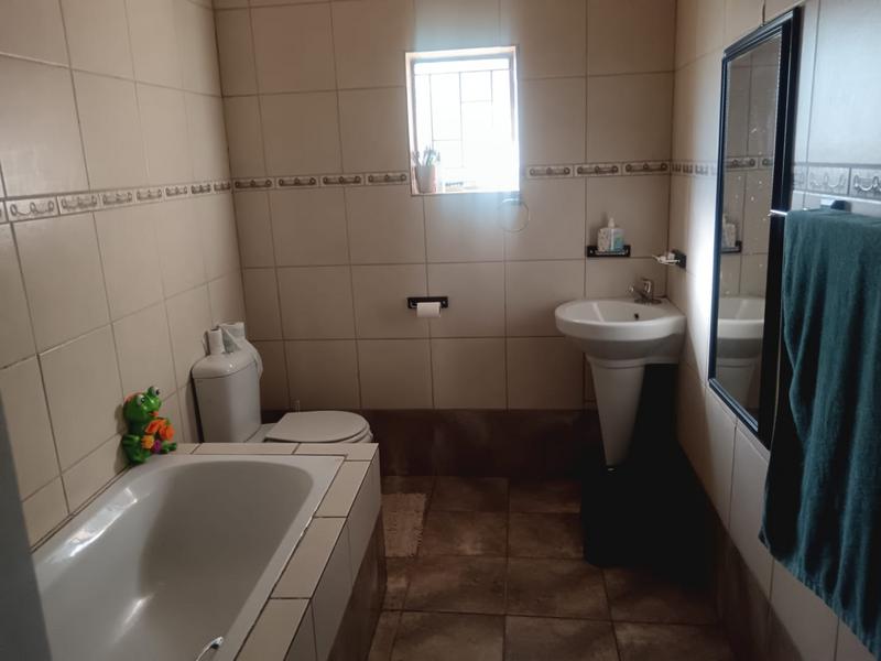 3 Bedroom Property for Sale in Andeon Gauteng