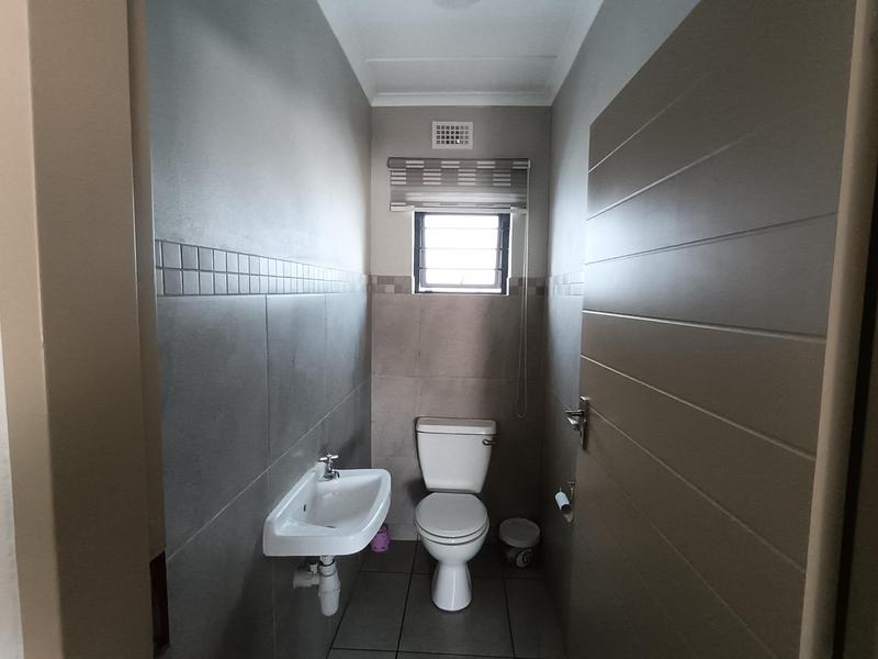 3 Bedroom Property for Sale in Andeon Gauteng