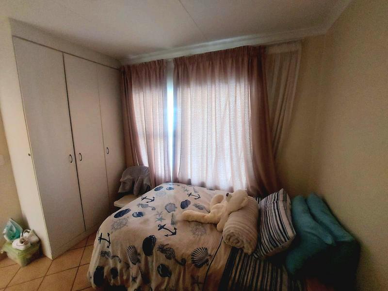 2 Bedroom Property for Sale in Annlin Gauteng