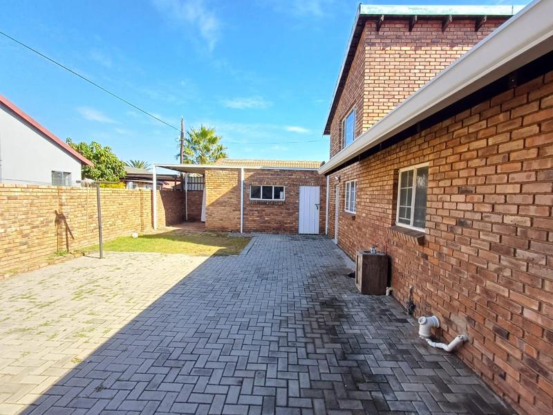 3 Bedroom Property for Sale in Annlin Gauteng