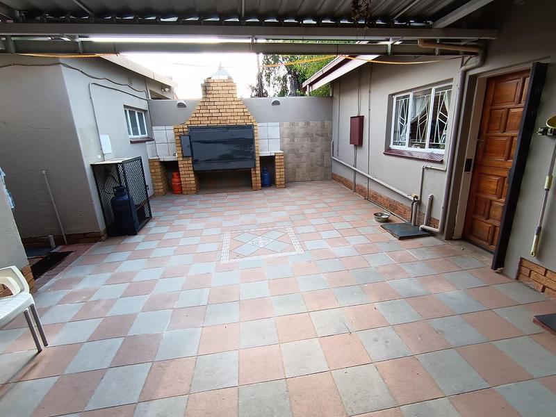 4 Bedroom Property for Sale in Booysens Gauteng
