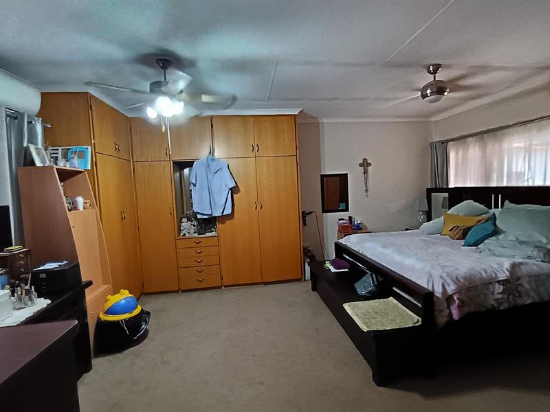4 Bedroom Property for Sale in Booysens Gauteng
