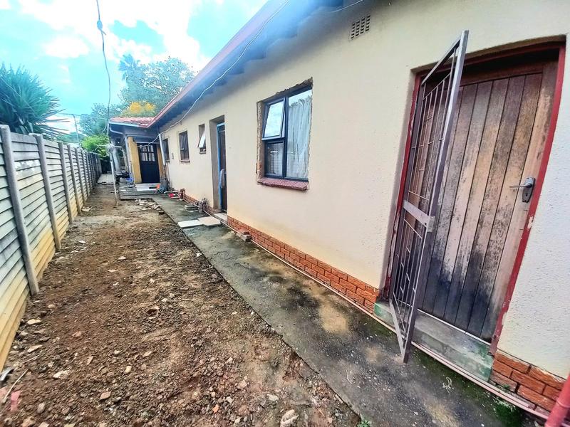 5 Bedroom Property for Sale in Booysens Gauteng