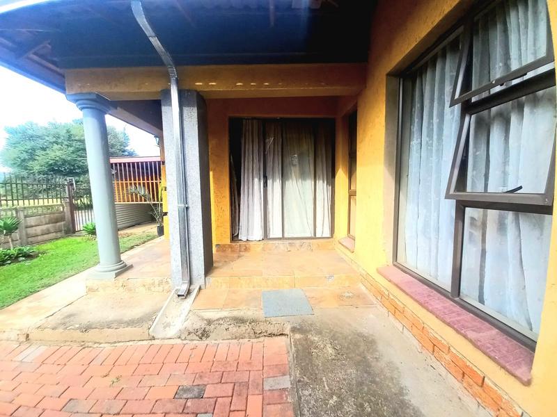 5 Bedroom Property for Sale in Booysens Gauteng