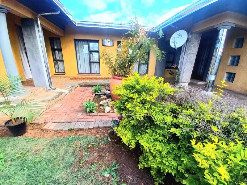 5 Bedroom Property for Sale in Booysens Gauteng