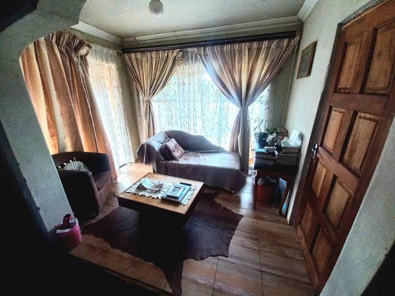 5 Bedroom Property for Sale in Booysens Gauteng