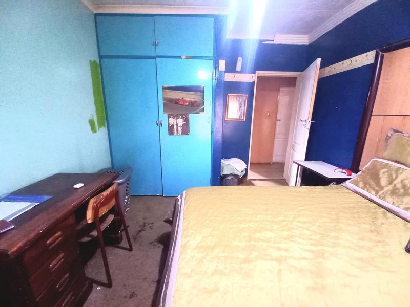 5 Bedroom Property for Sale in Booysens Gauteng