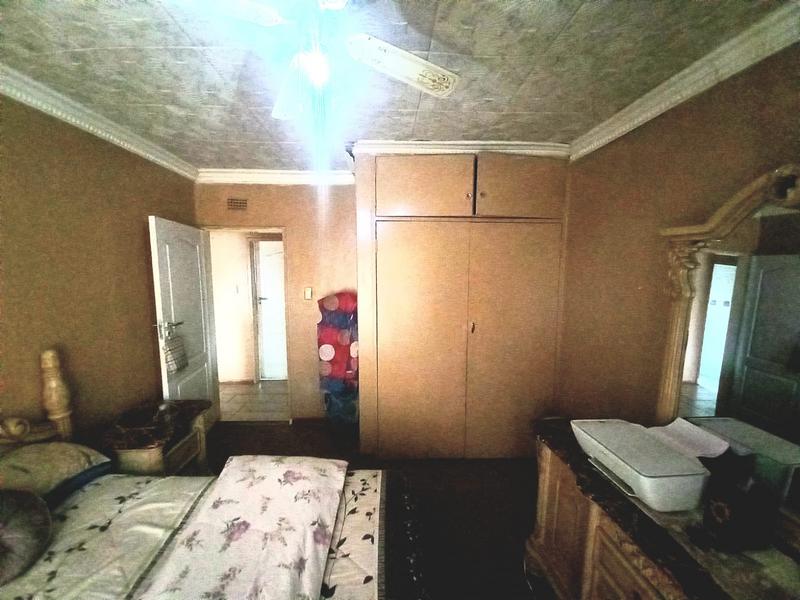 5 Bedroom Property for Sale in Booysens Gauteng