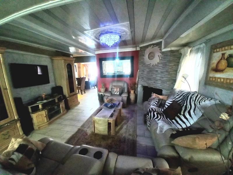 5 Bedroom Property for Sale in Booysens Gauteng