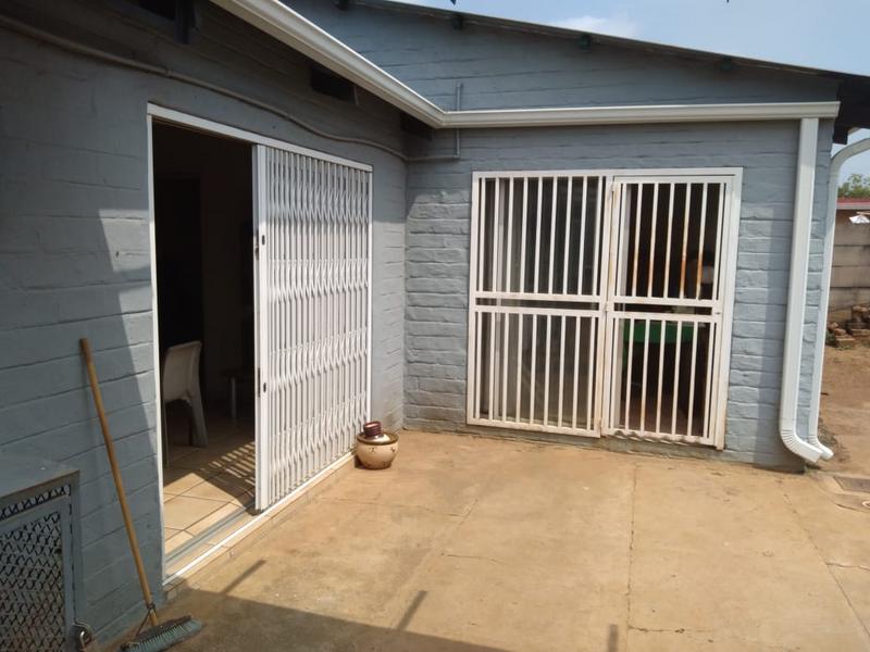 4 Bedroom Property for Sale in Danville Gauteng