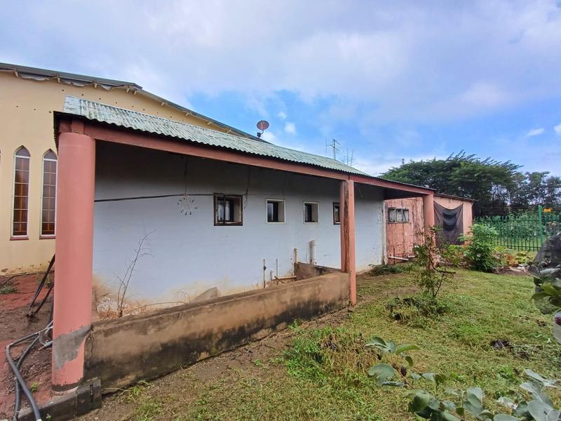 8 Bedroom Property for Sale in Doornpoort Gauteng