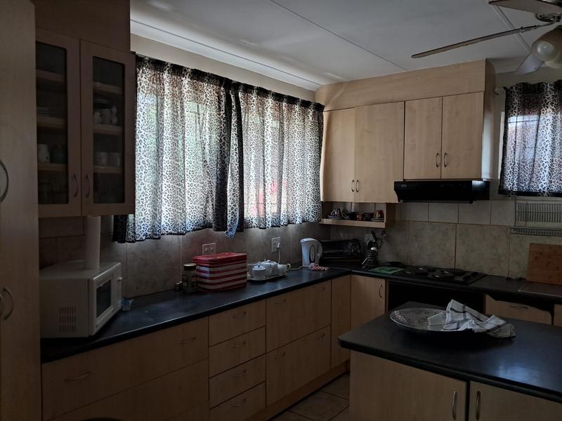 3 Bedroom Property for Sale in Dorandia Gauteng