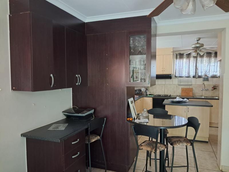 3 Bedroom Property for Sale in Dorandia Gauteng
