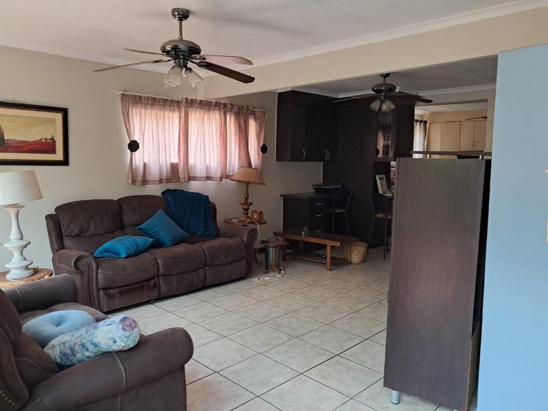 3 Bedroom Property for Sale in Dorandia Gauteng
