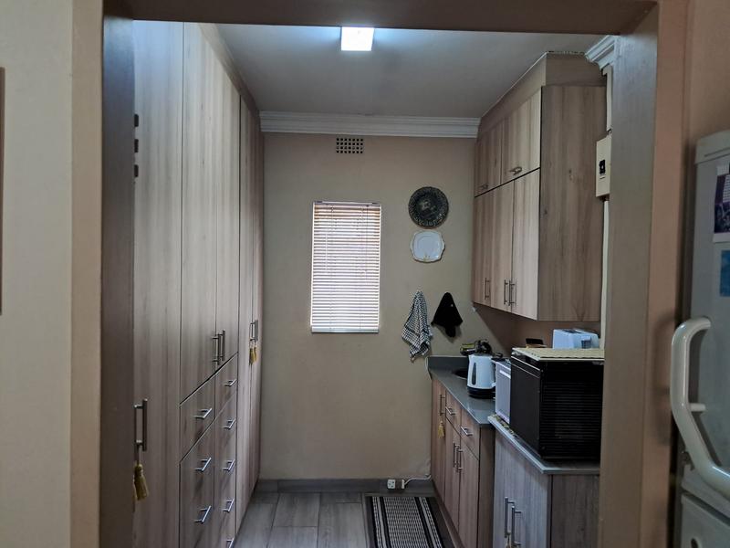 3 Bedroom Property for Sale in Dorandia Gauteng