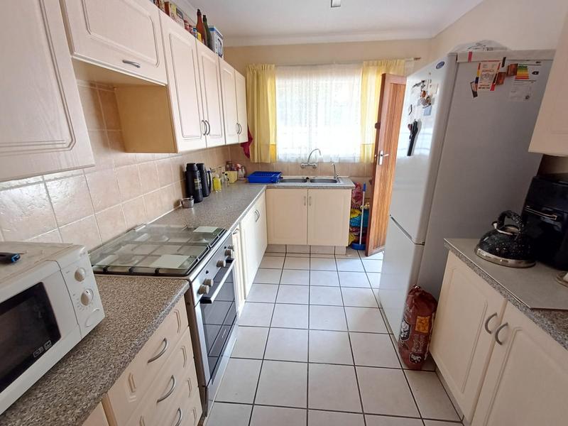 3 Bedroom Property for Sale in Dorandia Gauteng