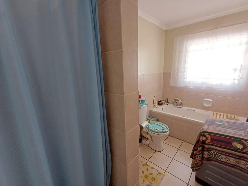 3 Bedroom Property for Sale in Dorandia Gauteng
