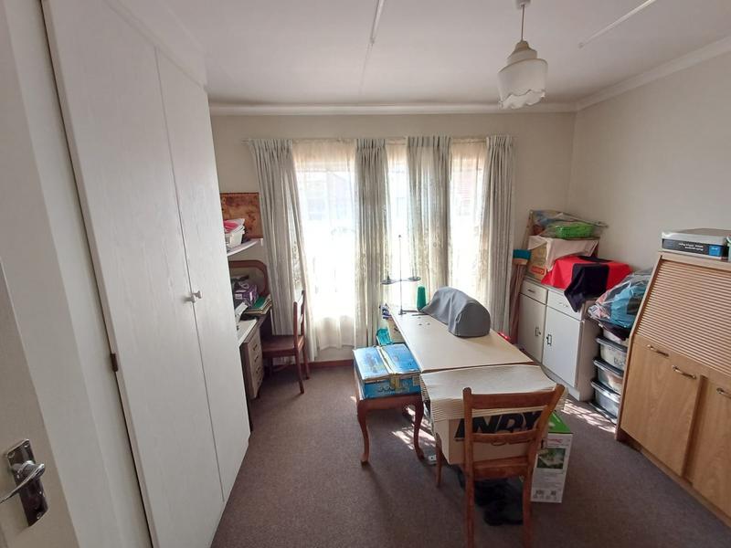 3 Bedroom Property for Sale in Dorandia Gauteng