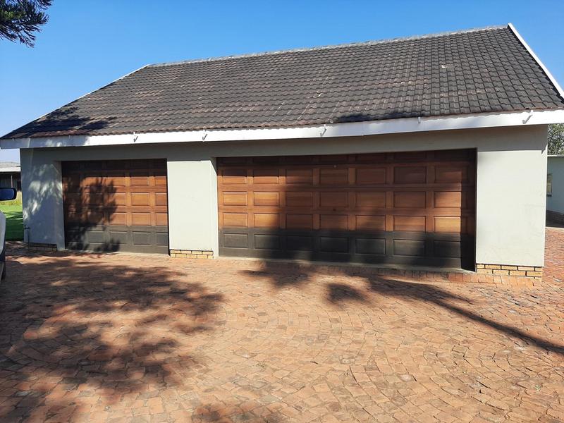 3 Bedroom Property for Sale in Hornsoord A H Gauteng