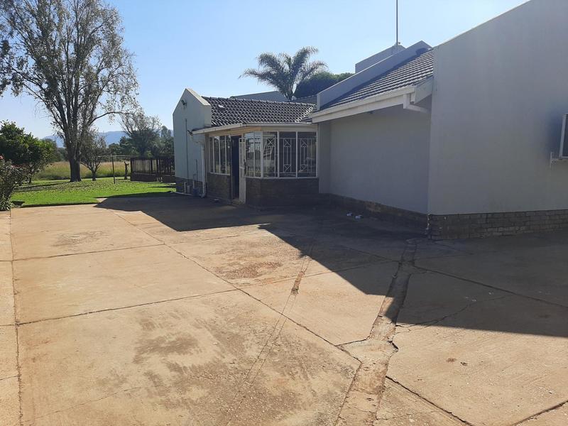 3 Bedroom Property for Sale in Hornsoord A H Gauteng