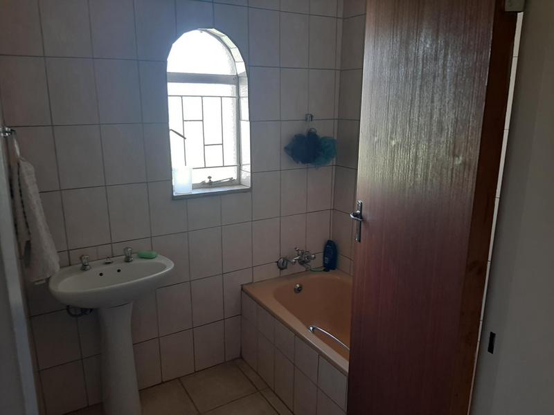 3 Bedroom Property for Sale in Hornsoord A H Gauteng