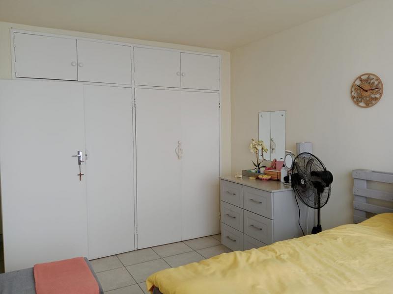 2 Bedroom Property for Sale in La Montagne Gauteng