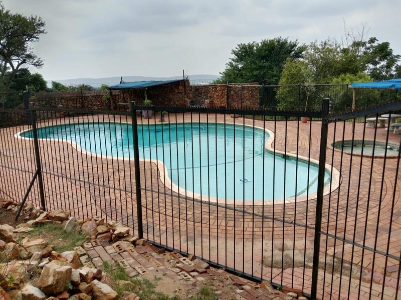 2 Bedroom Property for Sale in La Montagne Gauteng