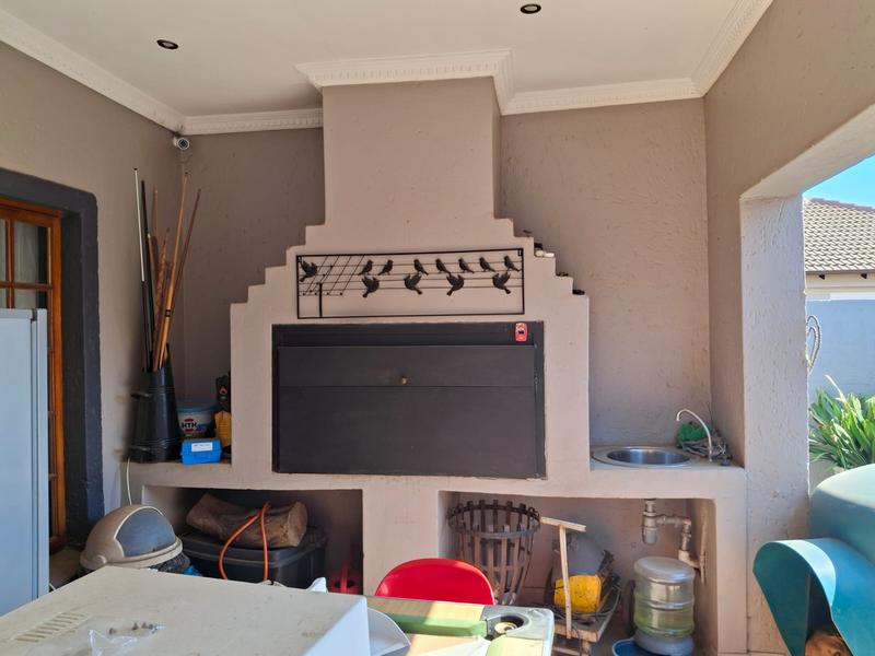 3 Bedroom Property for Sale in Montana Park Gauteng