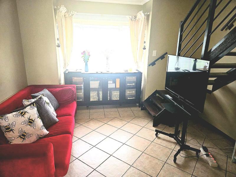 2 Bedroom Property for Sale in Montana Tuine Gauteng