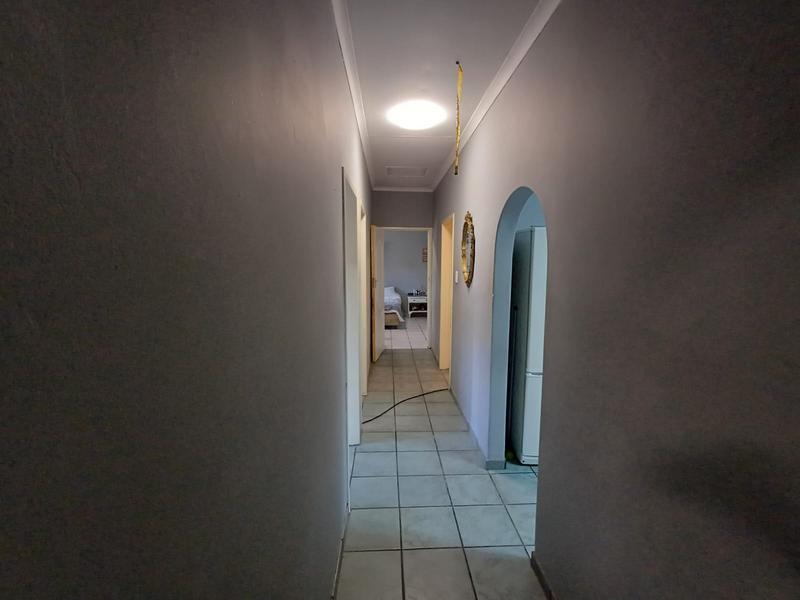 3 Bedroom Property for Sale in Mountain View Gauteng