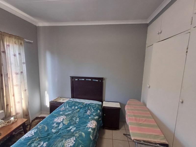 3 Bedroom Property for Sale in Mountain View Gauteng