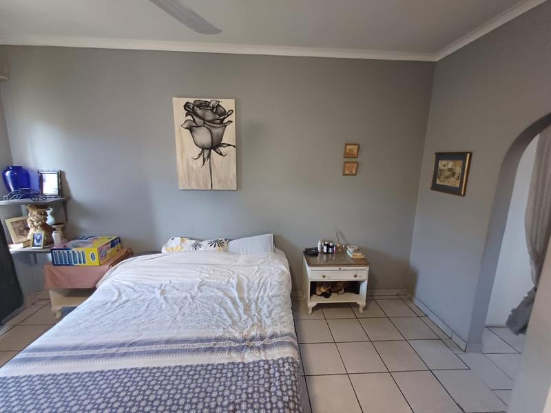 3 Bedroom Property for Sale in Mountain View Gauteng