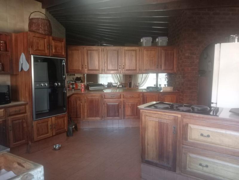 4 Bedroom Property for Sale in Mountain View Gauteng