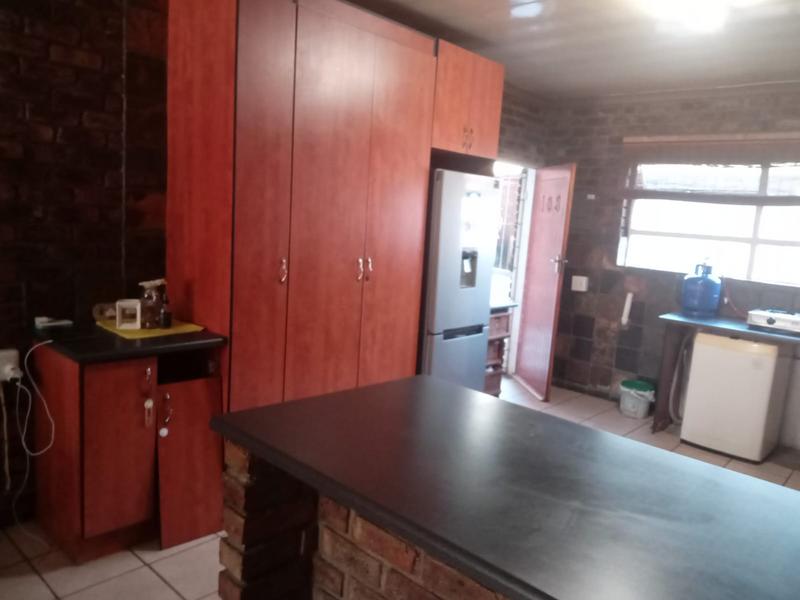 2 Bedroom Property for Sale in Pretoria North Gauteng
