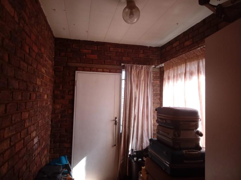 2 Bedroom Property for Sale in Pretoria North Gauteng
