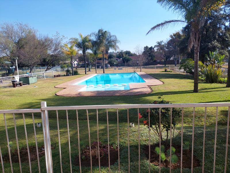 2 Bedroom Property for Sale in Queenswood Gauteng