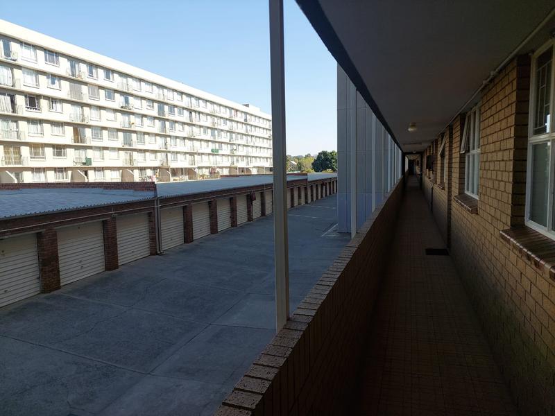 2 Bedroom Property for Sale in Queenswood Gauteng