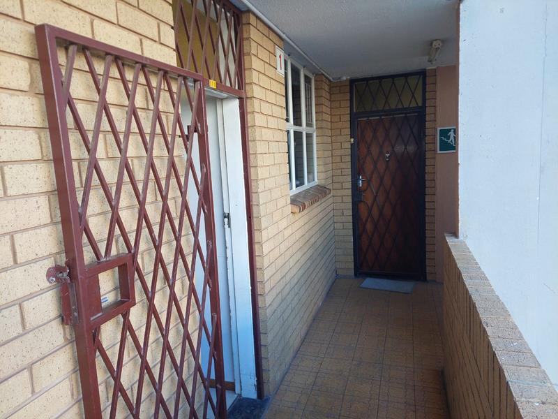 2 Bedroom Property for Sale in Queenswood Gauteng