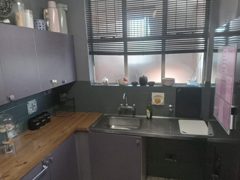 2 Bedroom Property for Sale in Queenswood Gauteng