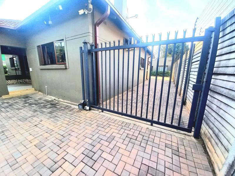 4 Bedroom Property for Sale in Rietfontein Gauteng