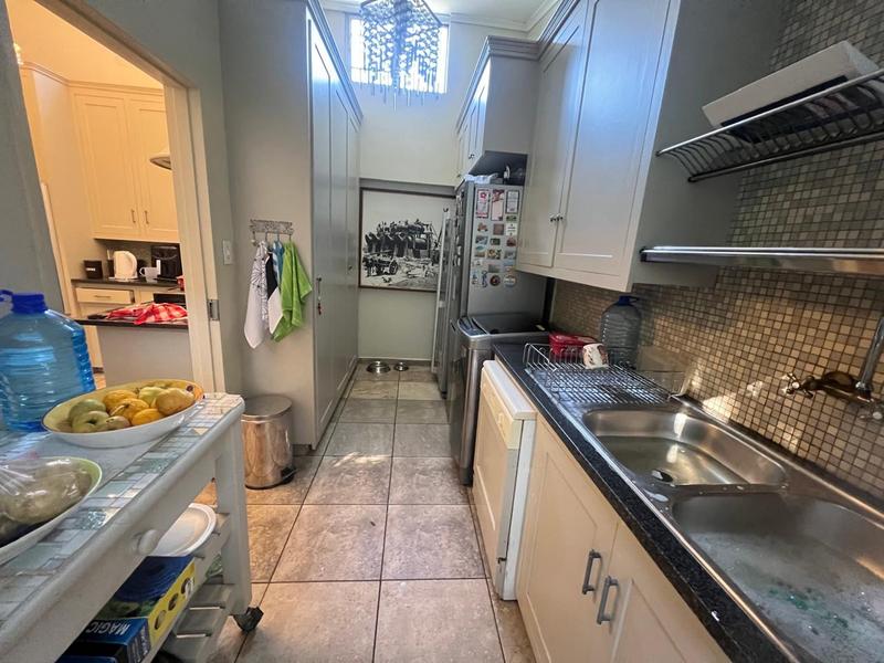 5 Bedroom Property for Sale in Rietondale Gauteng