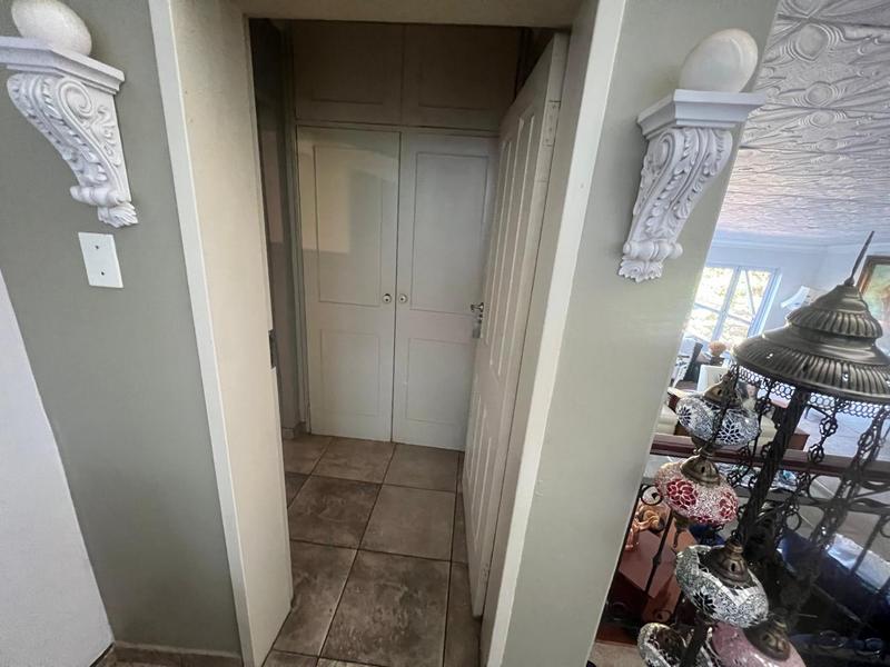 5 Bedroom Property for Sale in Rietondale Gauteng