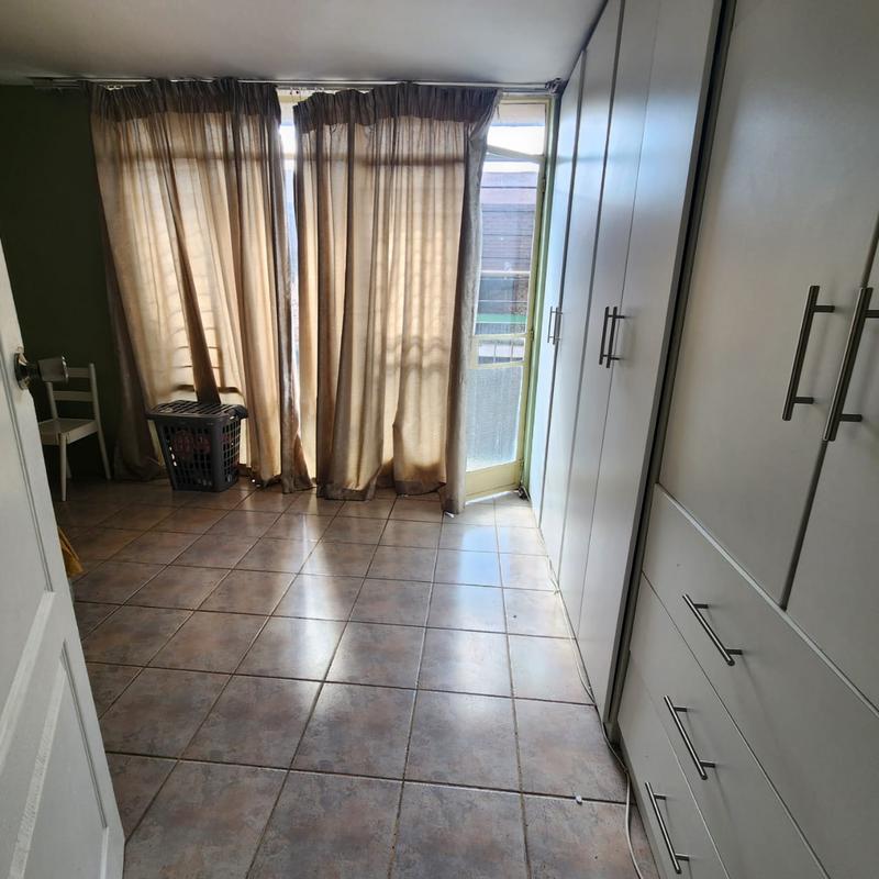 1 Bedroom Property for Sale in Sunnyside Gauteng
