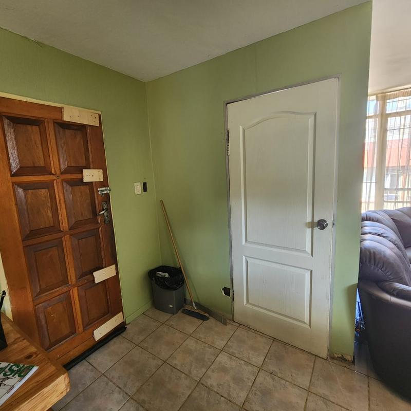 1 Bedroom Property for Sale in Sunnyside Gauteng