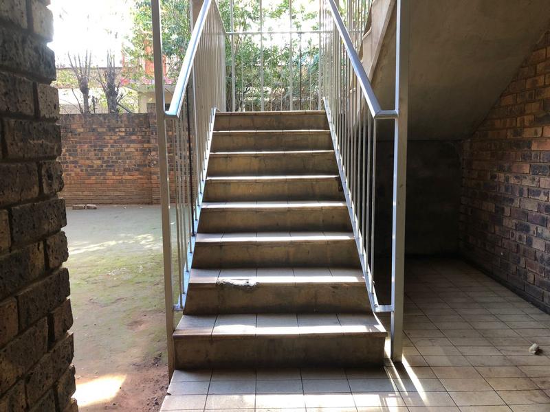 1 Bedroom Property for Sale in Sunnyside Gauteng