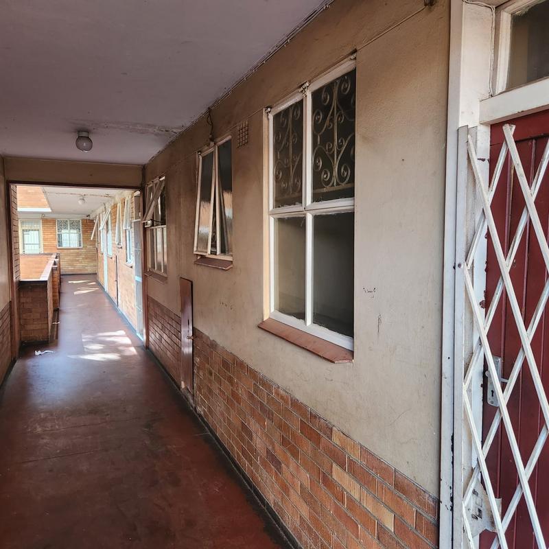 1 Bedroom Property for Sale in Sunnyside Gauteng