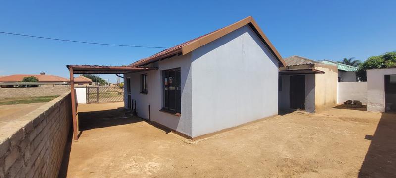 2 Bedroom Property for Sale in Soshanguve East Gauteng
