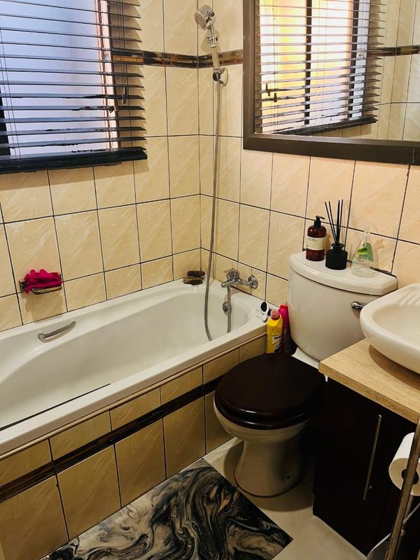 2 Bedroom Property for Sale in Soshanguve VV Gauteng